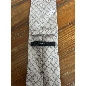 Vintage Gucci Mens Silk Neck Tie Horse Bridle AOP Pink Formal Geometric Grid